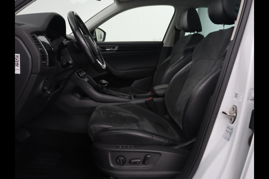 Škoda Kodiaq 1.5 TSI Business Edition Plus | Panoramadak | Trekhaak | Stoelverwarming | Adaptive cruise | Camera | Carplay | Achterbankverwarming | Virtual Cockpit | Keyless | Full LED