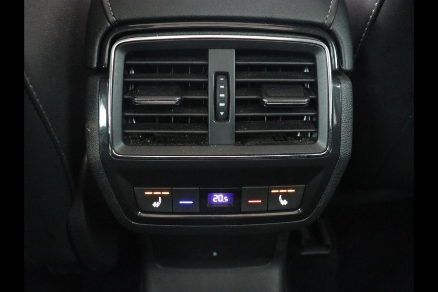 Škoda Kodiaq 1.5 TSI Business Edition Plus | Panoramadak | Trekhaak | Stoelverwarming | Adaptive cruise | Camera | Carplay | Achterbankverwarming | Virtual Cockpit | Keyless | Full LED