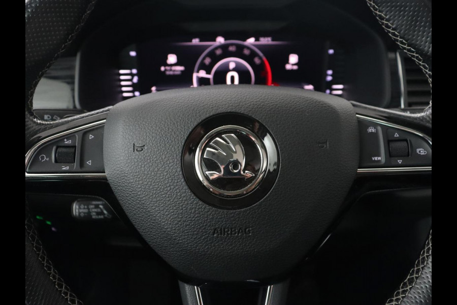 Škoda Kodiaq 1.5 TSI Business Edition Plus | Panoramadak | Trekhaak | Stoelverwarming | Adaptive cruise | Camera | Carplay | Achterbankverwarming | Virtual Cockpit | Keyless | Full LED