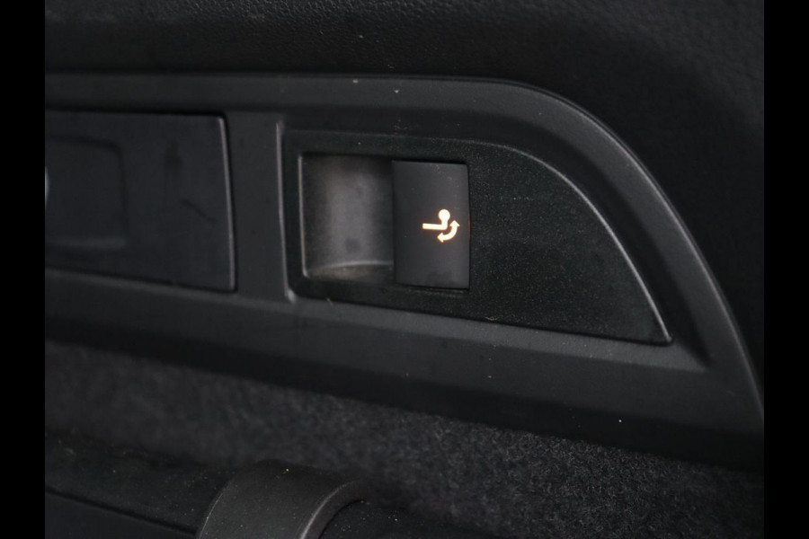 Škoda Kodiaq 1.5 TSI Business Edition Plus | Panoramadak | Trekhaak | Stoelverwarming | Adaptive cruise | Camera | Carplay | Achterbankverwarming | Virtual Cockpit | Keyless | Full LED