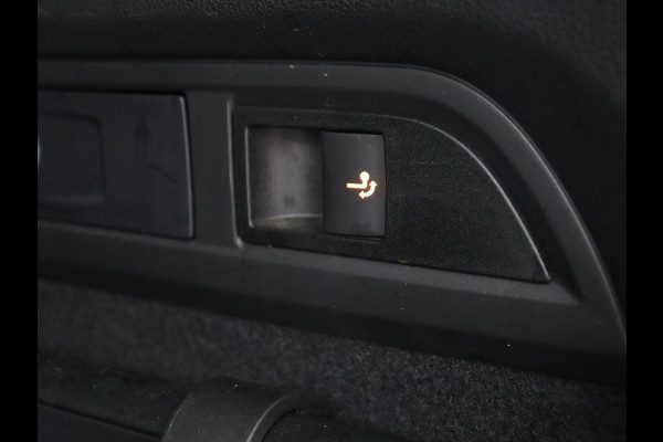 Škoda Kodiaq 1.5 TSI Business Edition Plus | Panoramadak | Trekhaak | Stoelverwarming | Adaptive cruise | Camera | Carplay | Achterbankverwarming | Virtual Cockpit | Keyless | Full LED