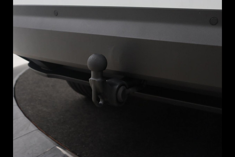 Škoda Kodiaq 1.5 TSI Business Edition Plus | Panoramadak | Trekhaak | Stoelverwarming | Adaptive cruise | Camera | Carplay | Achterbankverwarming | Virtual Cockpit | Keyless | Full LED