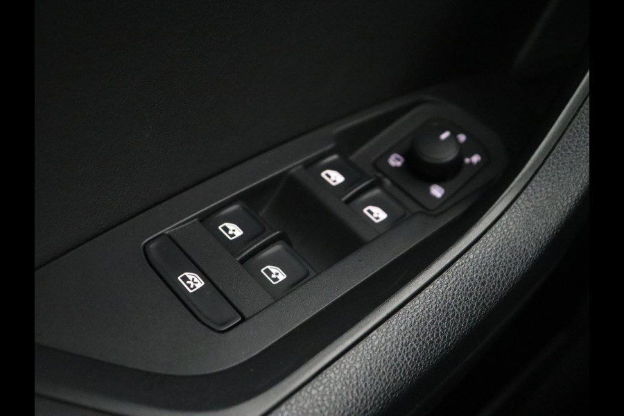 Škoda Kodiaq 1.5 TSI Business Edition Plus | Panoramadak | Trekhaak | Stoelverwarming | Adaptive cruise | Camera | Carplay | Achterbankverwarming | Virtual Cockpit | Keyless | Full LED