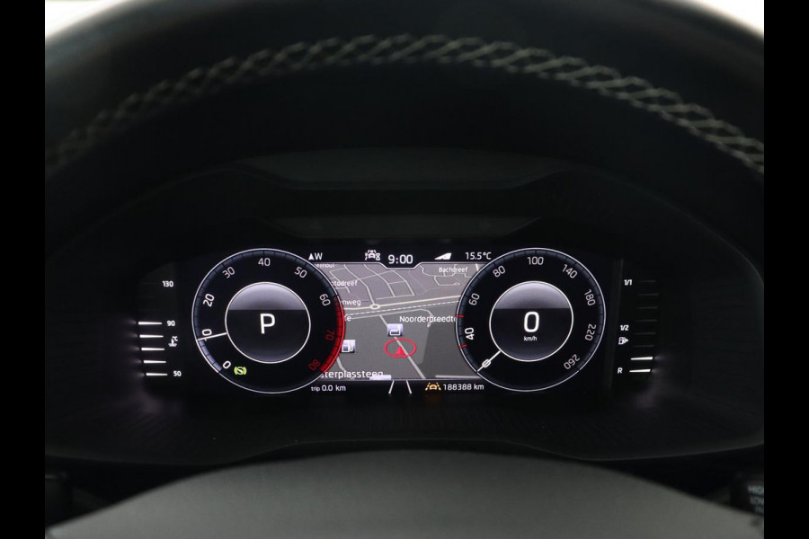 Škoda Kodiaq 1.5 TSI Business Edition Plus | Panoramadak | Trekhaak | Stoelverwarming | Adaptive cruise | Camera | Carplay | Achterbankverwarming | Virtual Cockpit | Keyless | Full LED