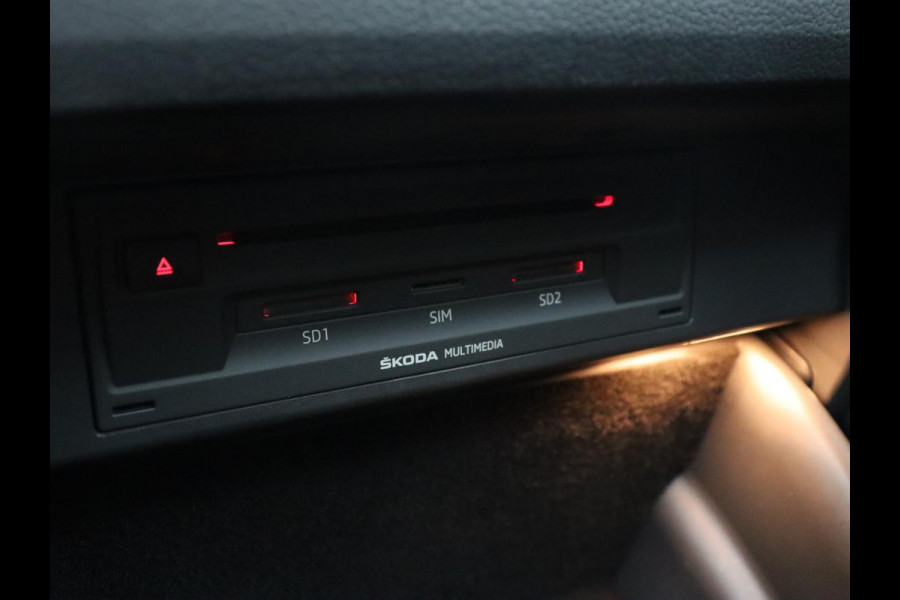 Škoda Kodiaq 1.5 TSI Business Edition Plus | Panoramadak | Trekhaak | Stoelverwarming | Adaptive cruise | Camera | Carplay | Achterbankverwarming | Virtual Cockpit | Keyless | Full LED