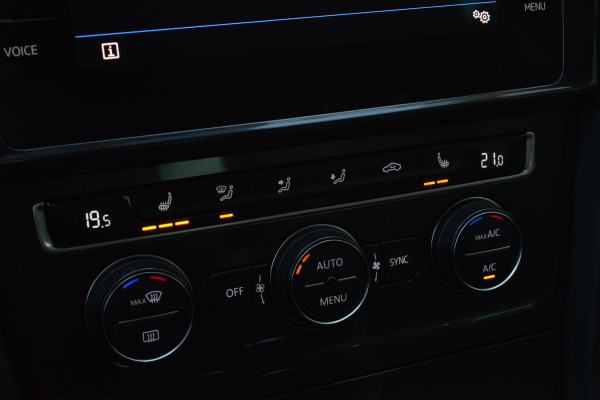 Volkswagen Golf 1.0 TSI Comf. Bus.|R-Line|Carplay|ACC|Massage