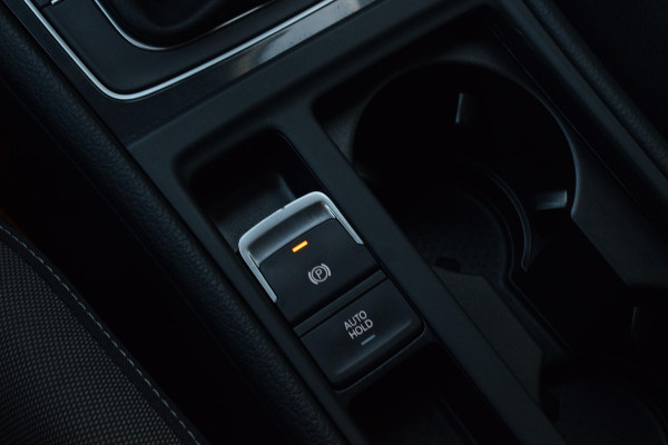 Volkswagen Golf 1.0 TSI Comf. Bus.|R-Line|Carplay|ACC|Massage