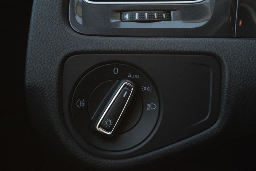 Volkswagen Golf 1.0 TSI Comf. Bus.|R-Line|Carplay|ACC|Massage