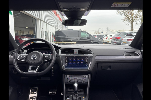 Volkswagen Tiguan 1.5 TSI ACT Highline 3x R-Line | Automaat | Pano | Adaptive Cruise | Stoelverwarming
