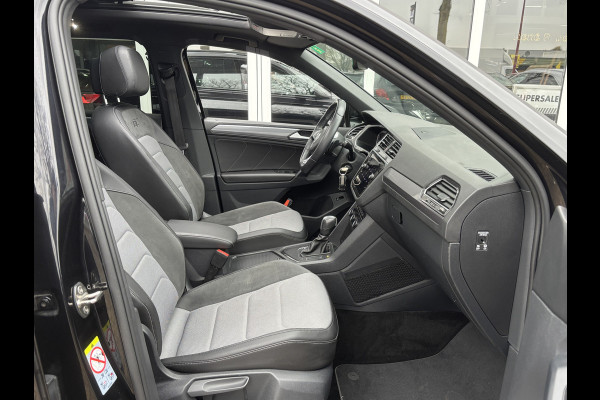 Volkswagen Tiguan 1.5 TSI ACT Highline 3x R-Line | Automaat | Pano | Adaptive Cruise | Stoelverwarming
