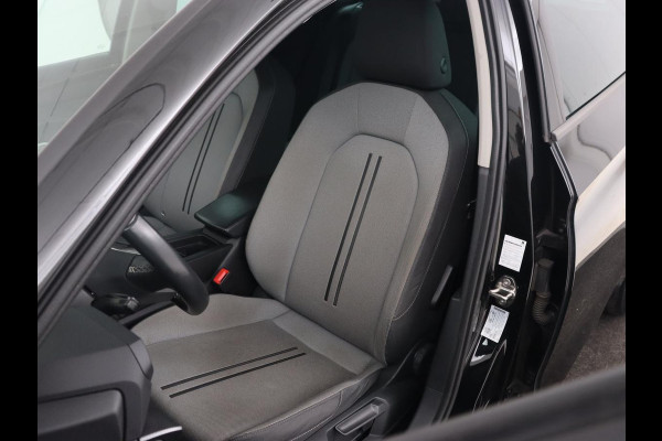 Seat Leon 1.0 TSI Style Intens | Trekhaak | Camera | Carplay | Navigatie | Adaptive cruise | DAB | Parkeerhulp | Full LED | Climate control