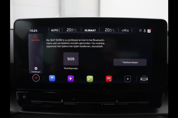 Seat Leon 1.0 TSI Style Intens | Trekhaak | Camera | Carplay | Navigatie | Adaptive cruise | DAB | Parkeerhulp | Full LED | Climate control