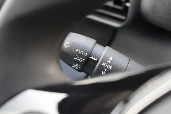 Peugeot e-Partner 136 L1 50 kWh 136pk - Airco - Cruise - PDC - Camera - Stoelverwarming - Rijklaar