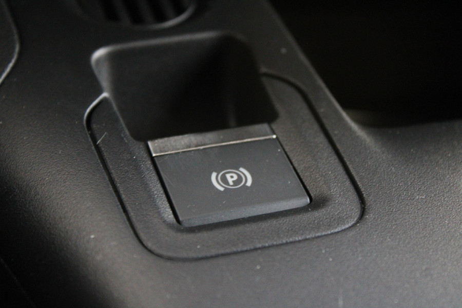 Peugeot e-Partner 136 L1 50 kWh 136pk - Airco - Cruise - PDC - Camera - Stoelverwarming - Rijklaar