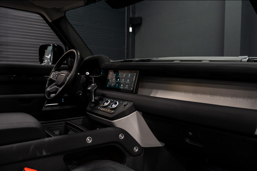 Land Rover Defender 110 2.0 P400e 110 XS Edition *Luchtvering / Panorama / Stoelventilatie / Meridian / Surround View / Keyless / Elektr. Trekhaak*