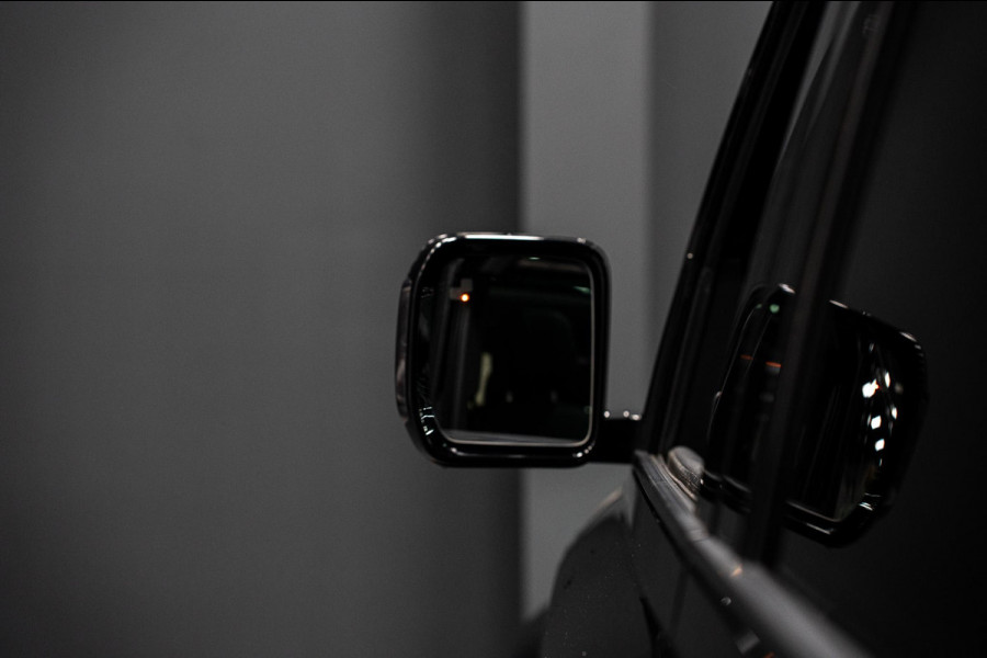 Land Rover Defender 110 2.0 P400e 110 XS Edition *Luchtvering / Panorama / Stoelventilatie / Meridian / Surround View / Keyless / Elektr. Trekhaak*