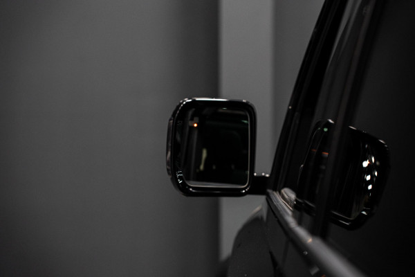 Land Rover Defender 110 2.0 P400e 110 XS Edition *Luchtvering / Panorama / Stoelventilatie / Meridian / Surround View / Keyless / Elektr. Trekhaak*