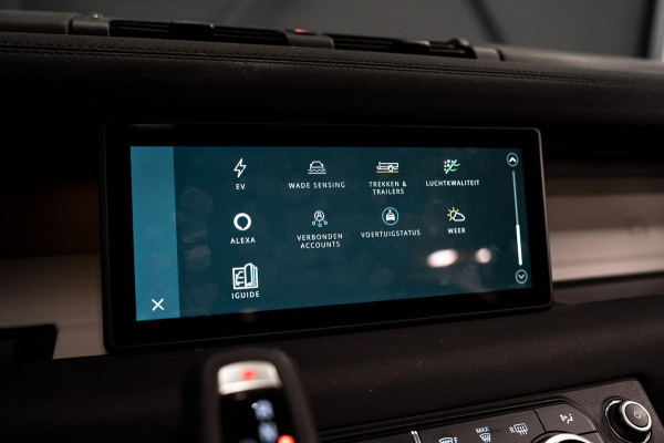 Land Rover Defender 110 2.0 P400e 110 XS Edition *Luchtvering / Panorama / Stoelventilatie / Meridian / Surround View / Keyless / Elektr. Trekhaak*