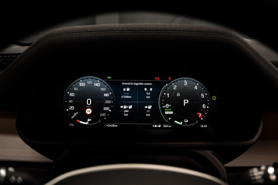 Land Rover Defender 110 2.0 P400e 110 XS Edition *Luchtvering / Panorama / Stoelventilatie / Meridian / Surround View / Keyless / Elektr. Trekhaak*