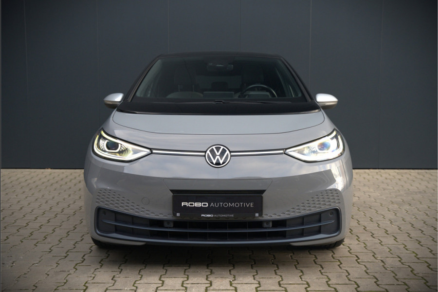 Volkswagen ID.3 First Plus 58 kWh | Stoelverwarming | Stuurverwarming | Camera | Adaptive Cruise Control | Navigatie | Standkachel | Keyless | Parkeersensoren | LED | Apple Carplay | BTW |