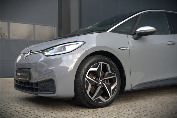 Volkswagen ID.3 First Plus 58 kWh | Stoelverwarming | Stuurverwarming | Camera | Adaptive Cruise Control | Navigatie | Standkachel | Keyless | Parkeersensoren | LED | Apple Carplay | BTW |