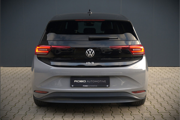 Volkswagen ID.3 First Plus 58 kWh | Stoelverwarming | Stuurverwarming | Camera | Adaptive Cruise Control | Navigatie | Standkachel | Keyless | Parkeersensoren | LED | Apple Carplay | BTW |