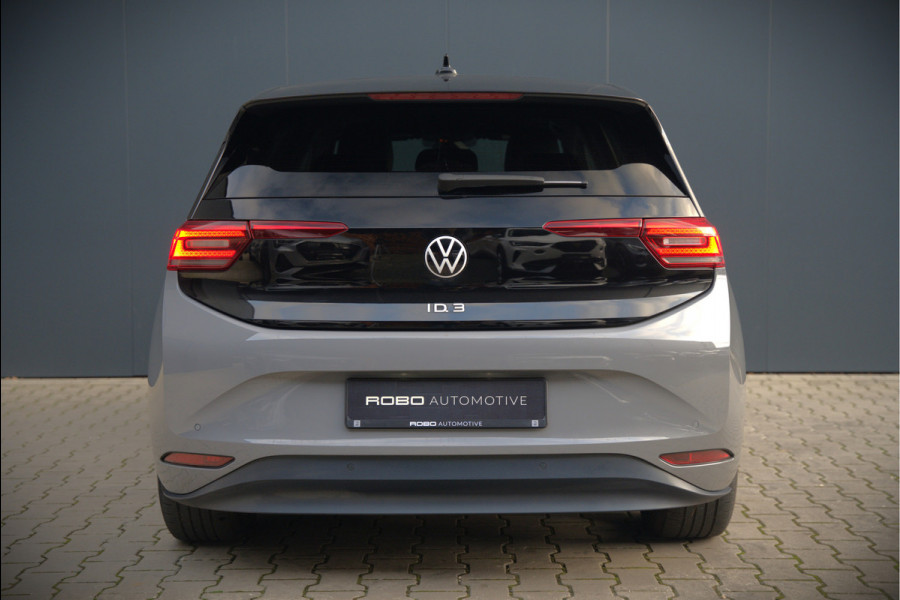 Volkswagen ID.3 First Plus 58 kWh | Stoelverwarming | Stuurverwarming | Camera | Adaptive Cruise Control | Navigatie | Standkachel | Keyless | Parkeersensoren | LED | Apple Carplay | BTW |