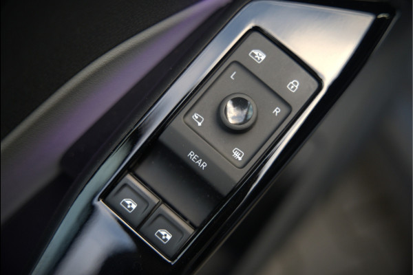 Volkswagen ID.3 First Plus 58 kWh | Stoelverwarming | Stuurverwarming | Camera | Adaptive Cruise Control | Navigatie | Standkachel | Keyless | Parkeersensoren | LED | Apple Carplay | BTW |