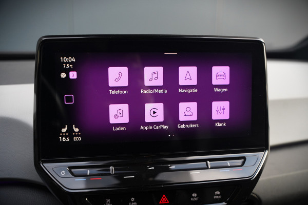 Volkswagen ID.3 First Plus 58 kWh | Stoelverwarming | Stuurverwarming | Camera | Adaptive Cruise Control | Navigatie | Standkachel | Keyless | Parkeersensoren | LED | Apple Carplay | BTW |