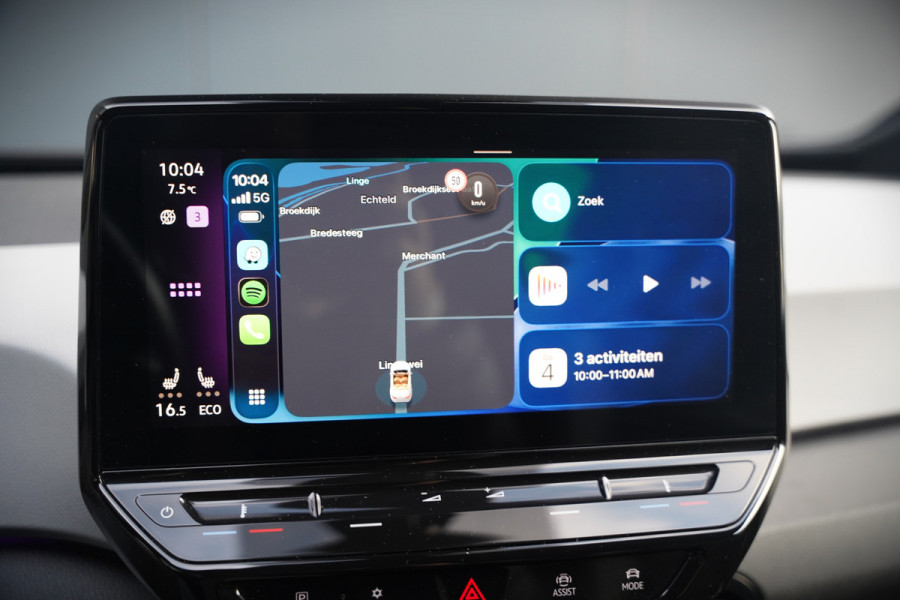 Volkswagen ID.3 First Plus 58 kWh | Stoelverwarming | Stuurverwarming | Camera | Adaptive Cruise Control | Navigatie | Standkachel | Keyless | Parkeersensoren | LED | Apple Carplay | BTW |