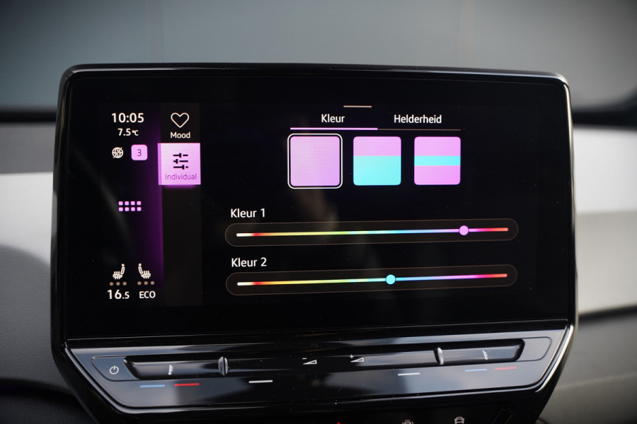 Volkswagen ID.3 First Plus 58 kWh | Stoelverwarming | Stuurverwarming | Camera | Adaptive Cruise Control | Navigatie | Standkachel | Keyless | Parkeersensoren | LED | Apple Carplay | BTW |