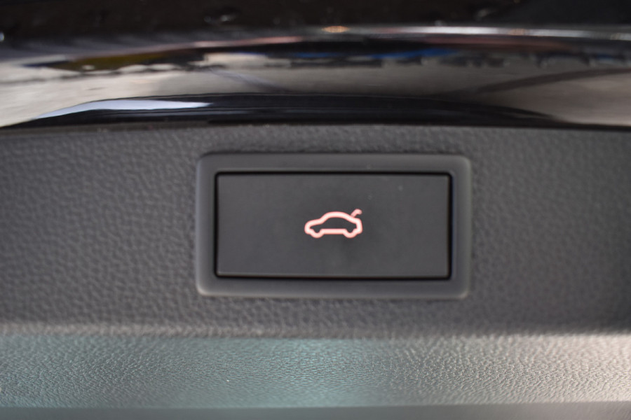 Škoda Karoq 1.5 TSI ACT 150PK DSG ELEGANCE VIRTUAL/CAMERA/CARPLAY