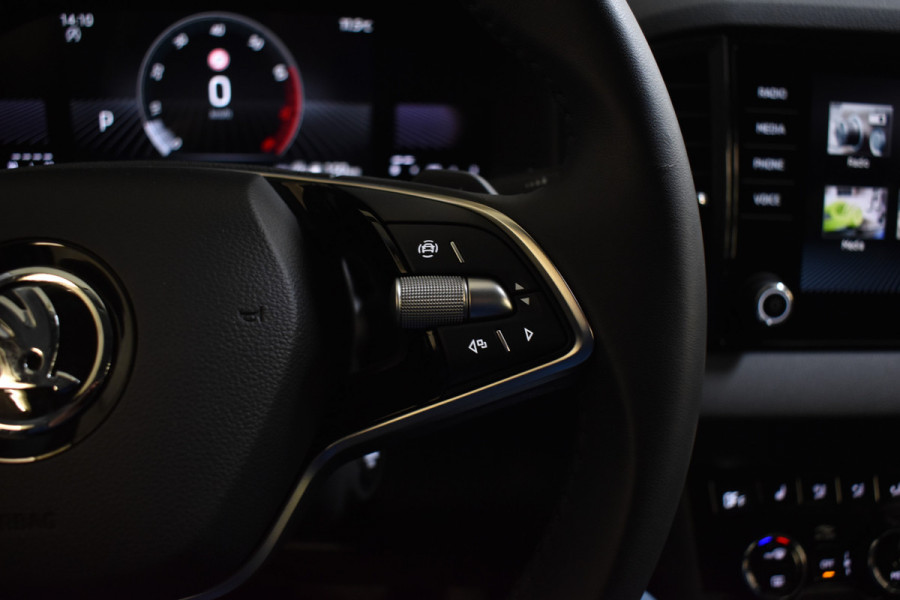 Škoda Karoq 1.5 TSI ACT 150PK DSG ELEGANCE VIRTUAL/CAMERA/CARPLAY