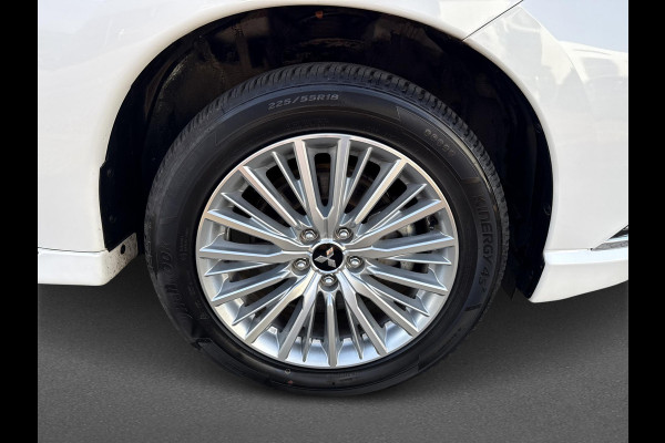 Mitsubishi Outlander 2.4 PHEV Intense+ schuifdak | trekhaak