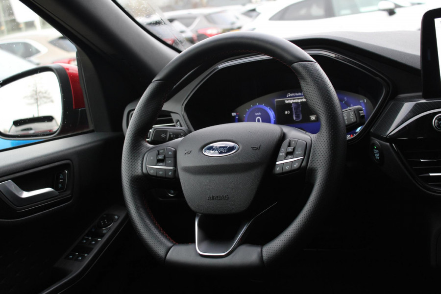 Ford Kuga 1.5 EcoBoost ST-Line | Trekhaak 1800KG | Stoel + Stuurverwarming | Climate Control | Navigatie | Cruise Control |