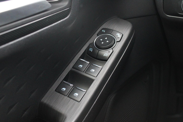 Ford Kuga 1.5 EcoBoost ST-Line | Trekhaak 1800KG | Stoel + Stuurverwarming | Climate Control | Navigatie | Cruise Control |