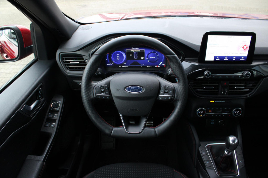 Ford Kuga 1.5 EcoBoost ST-Line | Trekhaak 1800KG | Stoel + Stuurverwarming | Climate Control | Navigatie | Cruise Control |