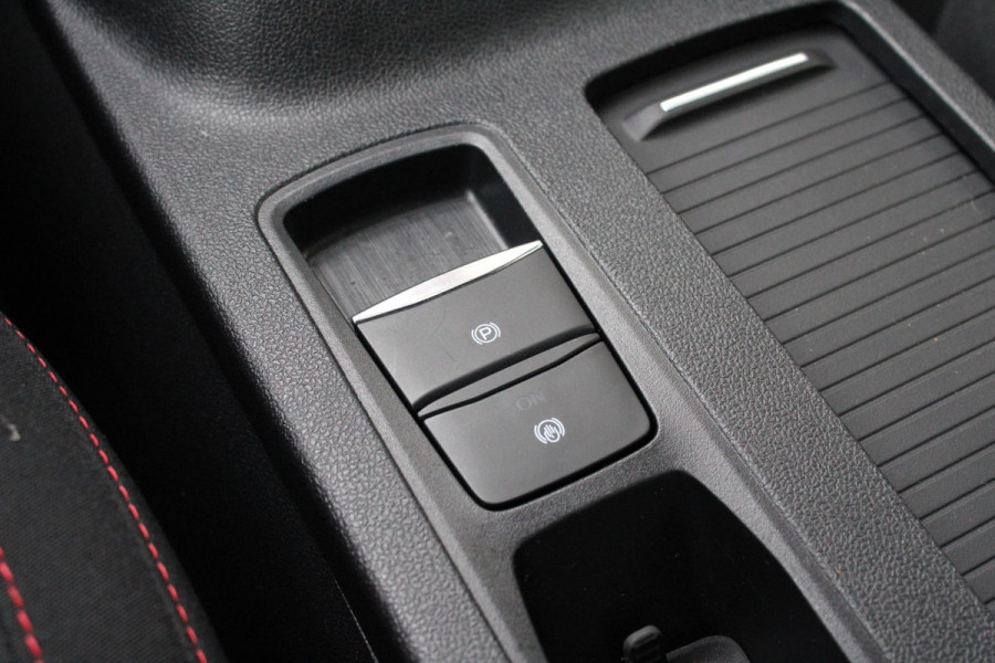 Ford Kuga 1.5 EcoBoost ST-Line | Trekhaak 1800KG | Stoel + Stuurverwarming | Climate Control | Navigatie | Cruise Control |