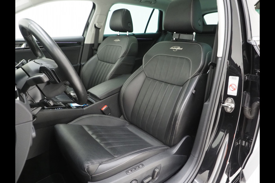 Škoda Superb Combi 1.4 TSI iV Laurin & Klement | Panoramadak | Massage | Canton | Camera | Keyless | Adaptive Cruise