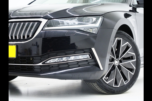 Škoda Superb Combi 1.4 TSI iV Laurin & Klement | Panoramadak | Massage | Canton | Camera | Keyless | Adaptive Cruise