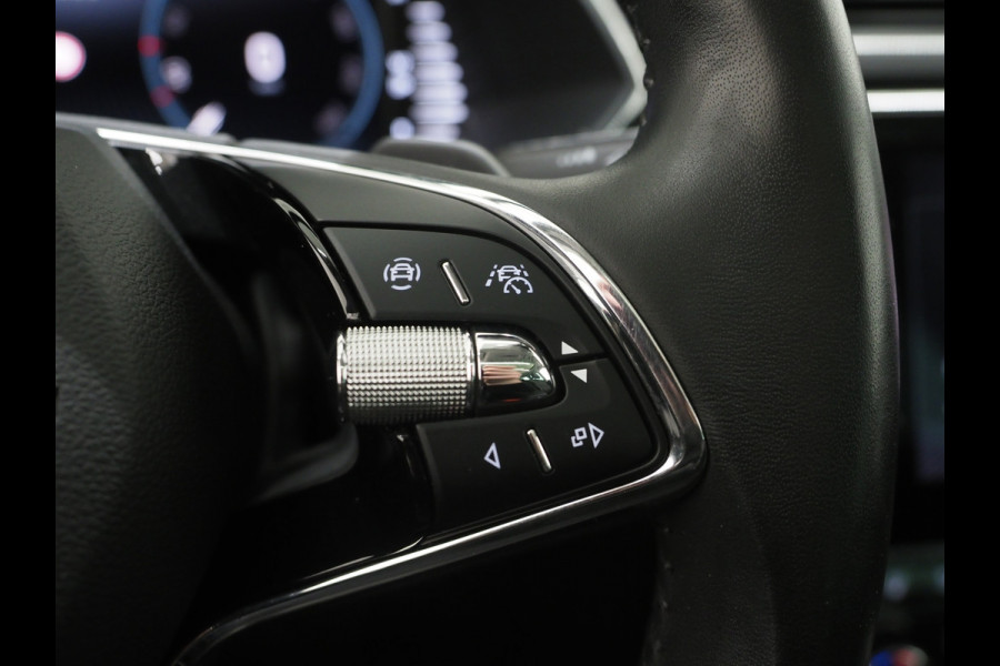 Škoda Superb Combi 1.4 TSI iV Laurin & Klement | Panoramadak | Massage | Canton | Camera | Keyless | Adaptive Cruise