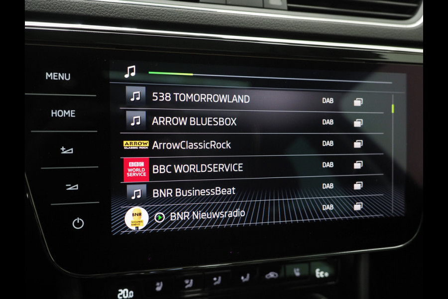 Škoda Superb Combi 1.4 TSI iV Laurin & Klement | Panoramadak | Massage | Canton | Camera | Keyless | Adaptive Cruise