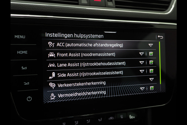 Škoda Superb Combi 1.4 TSI iV Laurin & Klement | Panoramadak | Massage | Canton | Camera | Keyless | Adaptive Cruise