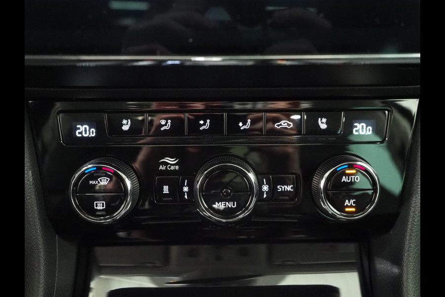 Škoda Superb Combi 1.4 TSI iV Laurin & Klement | Panoramadak | Massage | Canton | Camera | Keyless | Adaptive Cruise