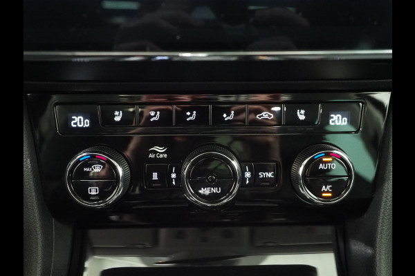 Škoda Superb Combi 1.4 TSI iV Laurin & Klement | Panoramadak | Massage | Canton | Camera | Keyless | Adaptive Cruise