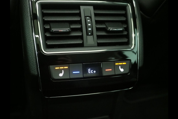 Škoda Superb Combi 1.4 TSI iV Laurin & Klement | Panoramadak | Massage | Canton | Camera | Keyless | Adaptive Cruise