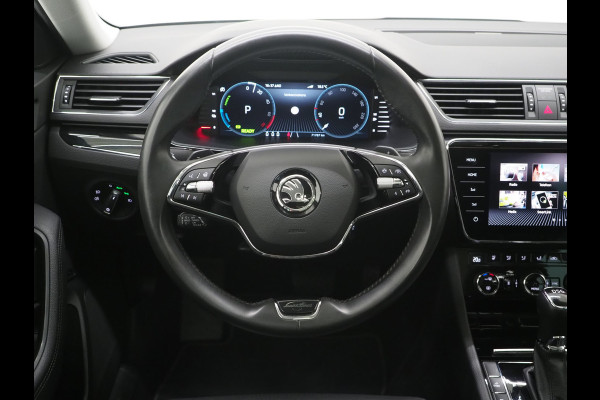 Škoda Superb Combi 1.4 TSI iV Laurin & Klement | Panoramadak | Massage | Canton | Camera | Keyless | Adaptive Cruise