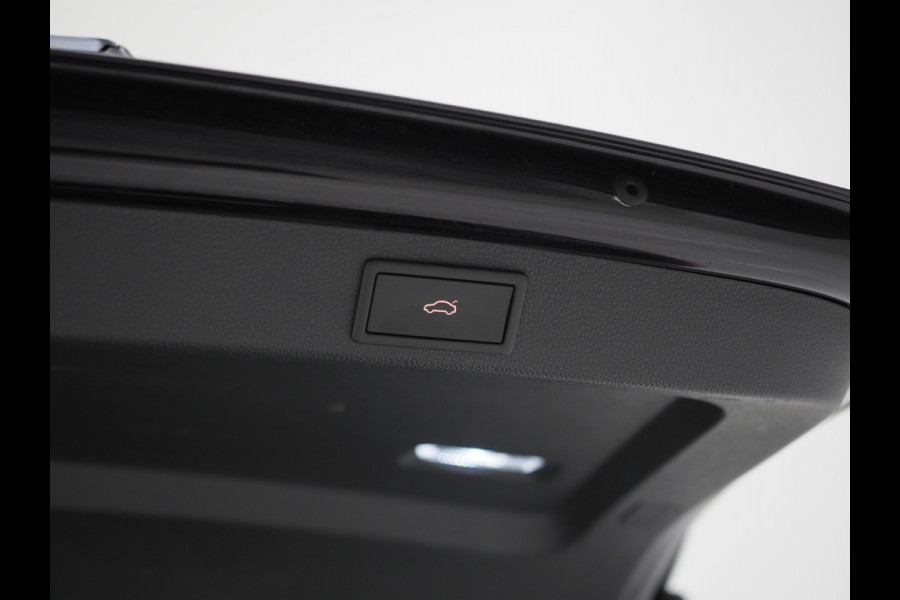 Škoda Superb Combi 1.4 TSI iV Laurin & Klement | Panoramadak | Massage | Canton | Camera | Keyless | Adaptive Cruise