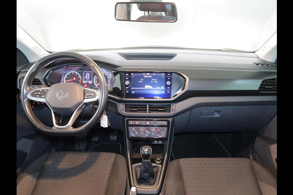 Volkswagen T-Cross 1.0 TSI Life 95pk 5bak| parksensors| airco| 18' LM-velgen