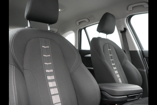 BMW X1 xDrive25e eDrive Plug In Hybrid 220pk Dealer O.H PHEV | Adaptive Cruise | Head Up | Sportstoelen | Harman Kardon Sound | Stoelverwarming | Camera | Navigatie | DAB |